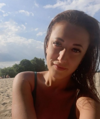 Со мной ты окунешься в мир наслаждения и страсти. Мои опыт и мастерство помогут тебе расслабиться и забыть о повседневных заботах. Я предлагаю широкий спектр услуг: классический секс, оральные ласки, эротический массаж, ролевые игры и многое другое. Возможности ограничены только твоей фантазией. Довольные клиенты ценят меня за мою уверенность, красоту и нежность. Готова поделиться своими отзывами, фото и приятными эмоциями в твоей компании. Жду тебя в Москве! Еленка